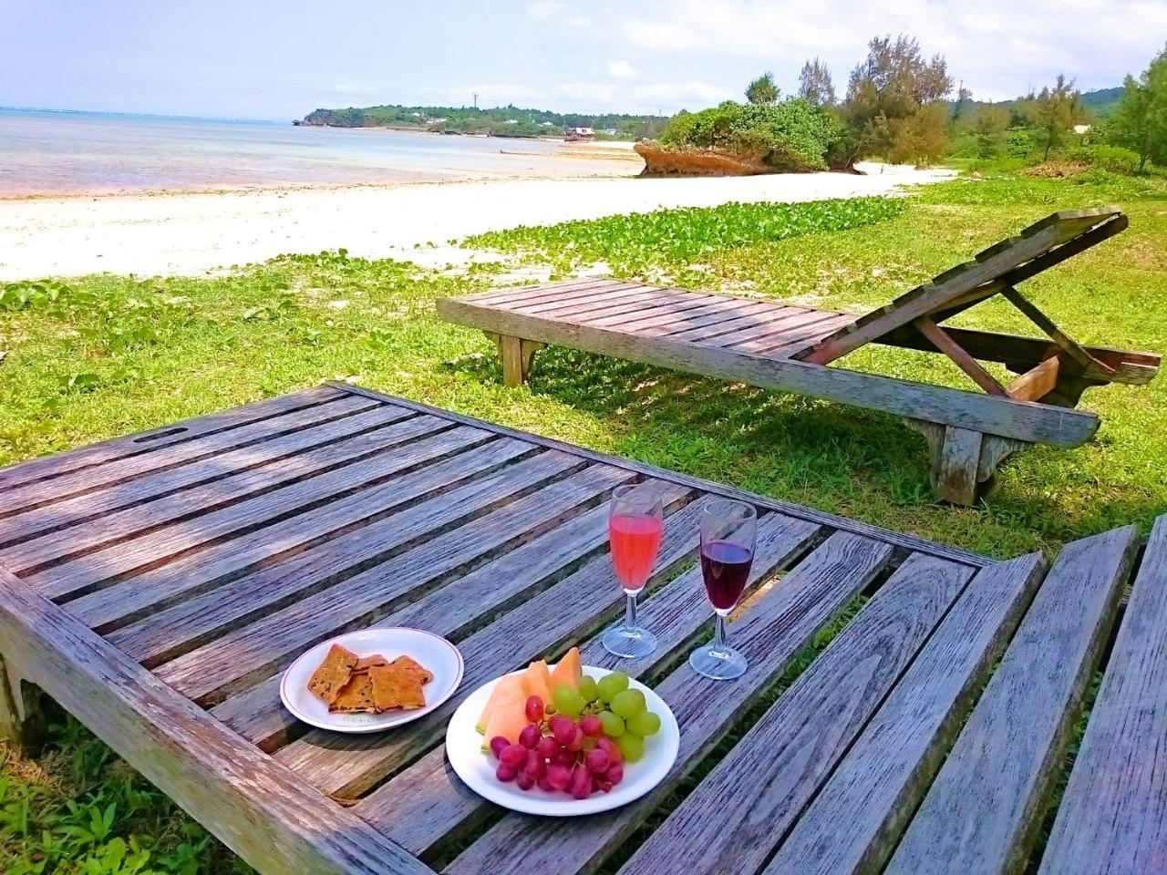 Private Beach House Мотобу Экстерьер фото